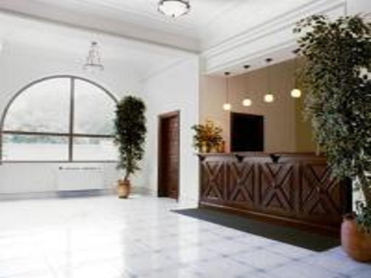 M Plaza Hotel Accra Luaran gambar